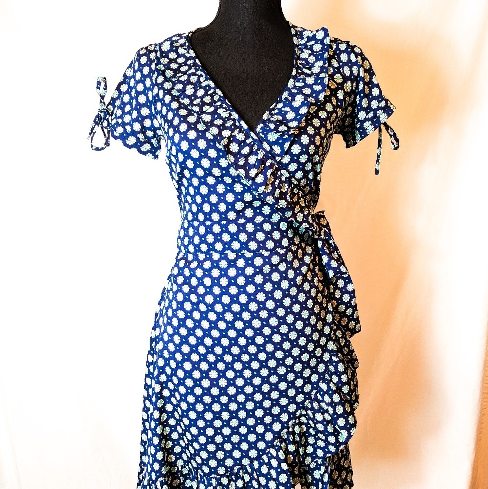 Uttam London💙 flirty summer wrap dress